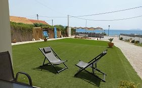 Coral Sea Apartment
